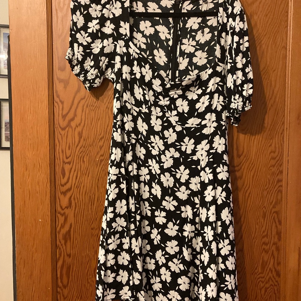 Dynamite Floral Dress
